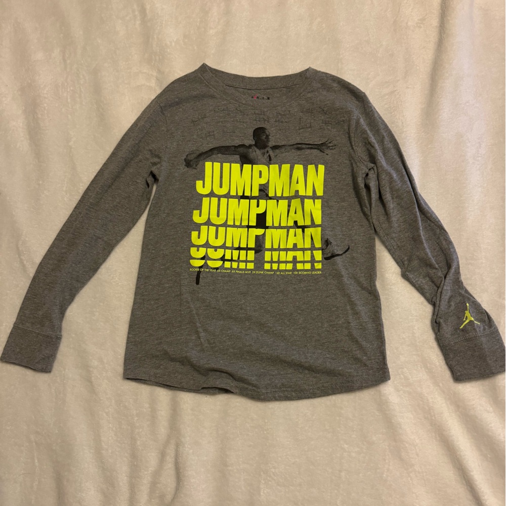 Jordan Long Sleeve Youth Medium